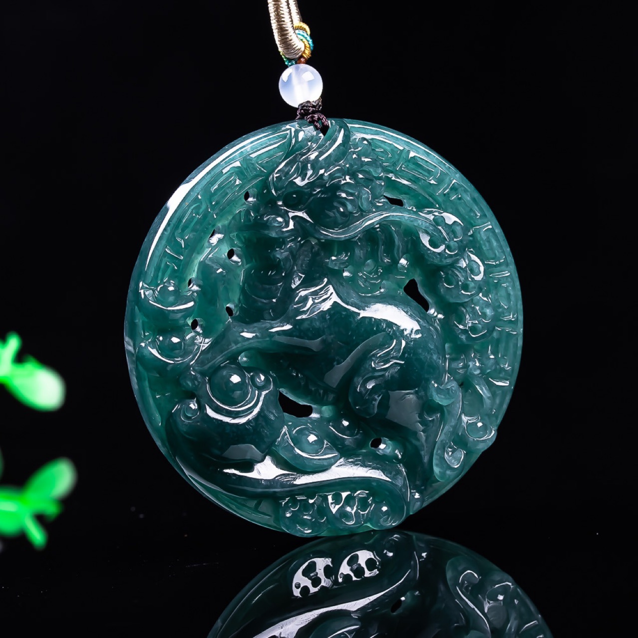 Vintage Fashion Accessories - Myanmar Jadeite Dragon Pendant Necklace Vintage