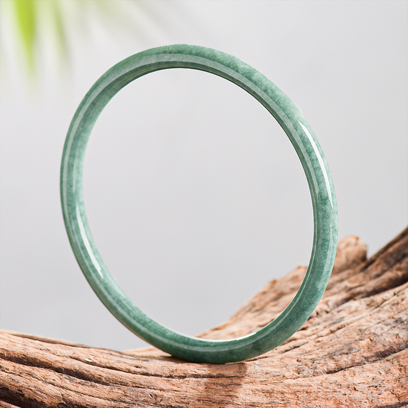 Natural Burmese Jadeite Bracel - đánh giá và giá Vintage Fashion Designers